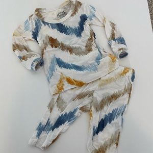 Post Peanut Pajama set